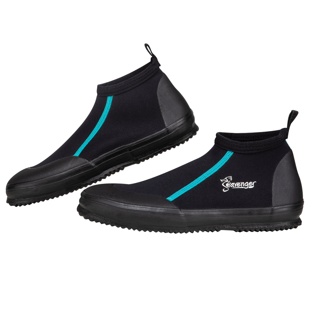 short black dive booties with teal stitching